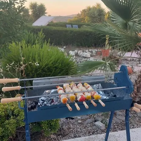 Willa Konstantinos *