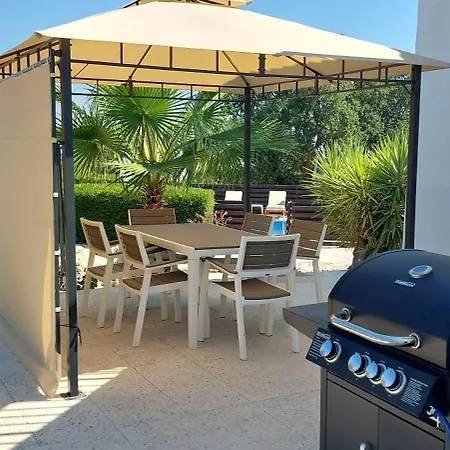 וילה Konstantinos *