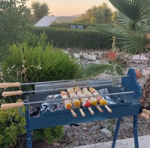 ヴィラ Konstantinos With Heated Pool *