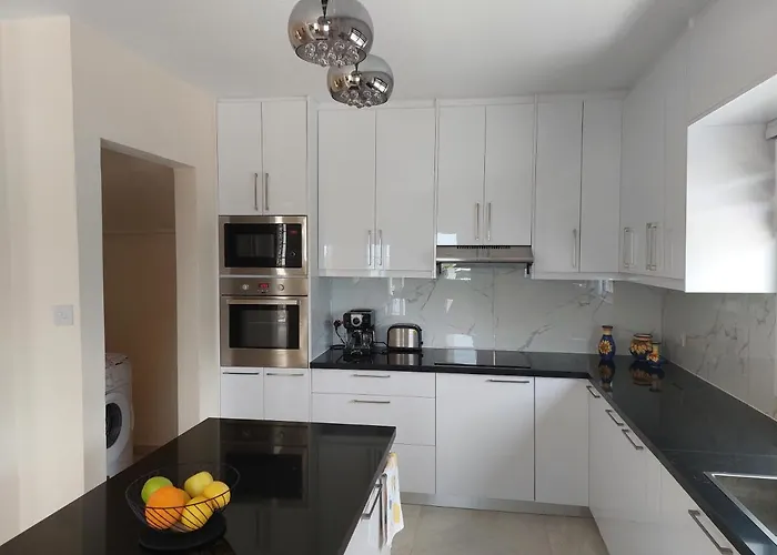 Konstantinos With Heated Pool *