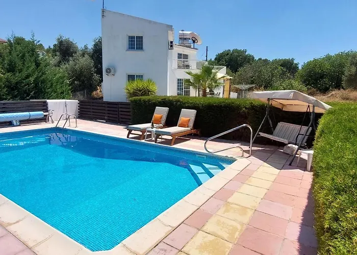 Vila Konstantinos With Heated Pool *